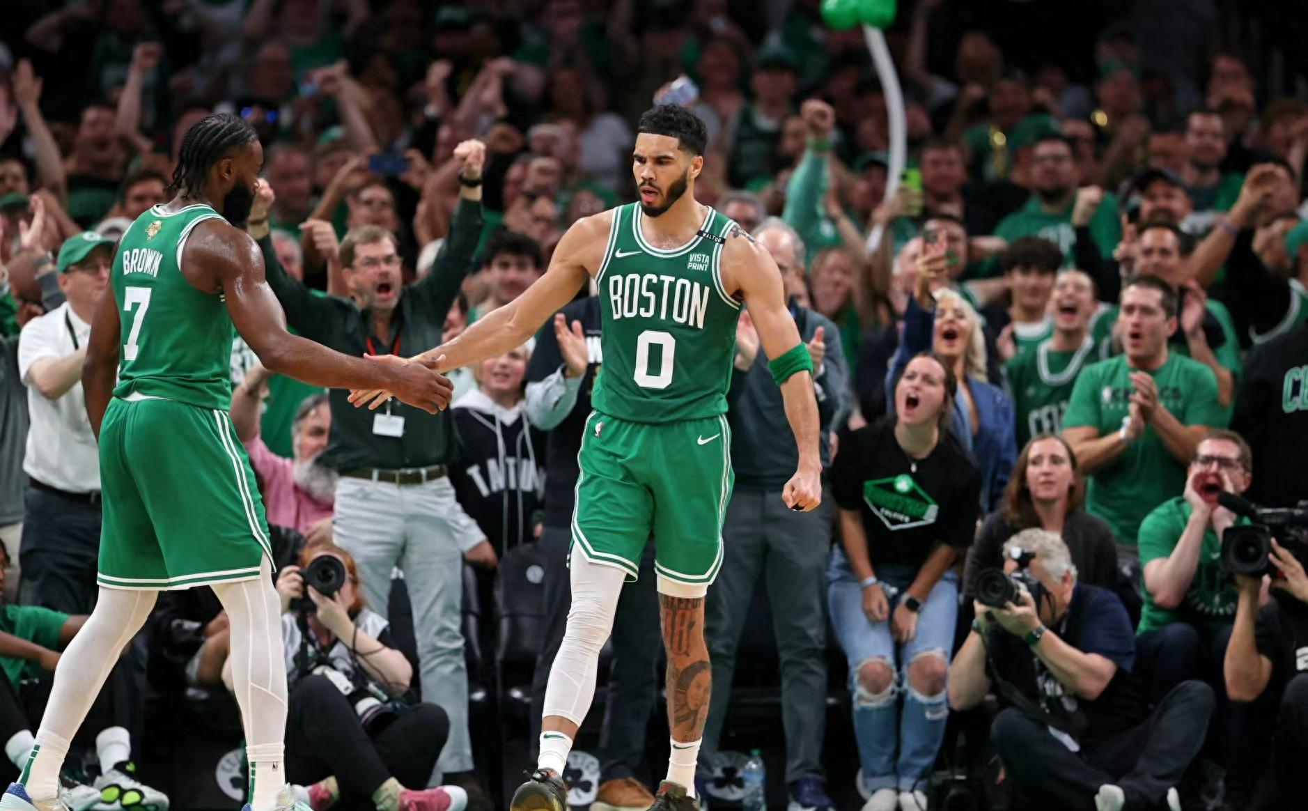 凯尔特人，助攻爆棚，老鹰！